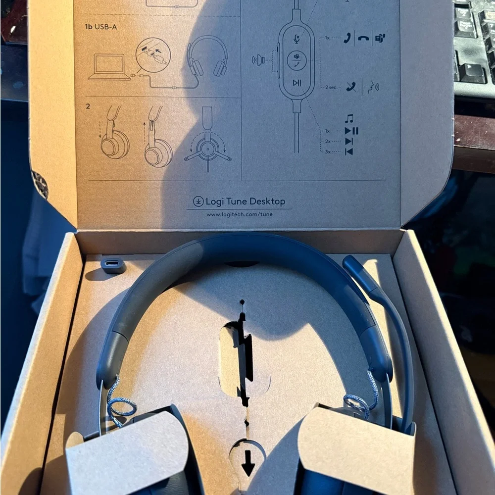 Logitech Zone Wired Headset in Brown Packaging
